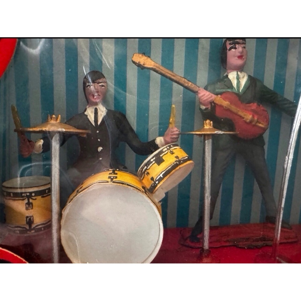 Vintage 60’s  “Beatles” Swingers Cake Toppers, Music Set, Original Box - Picture 4 of 9